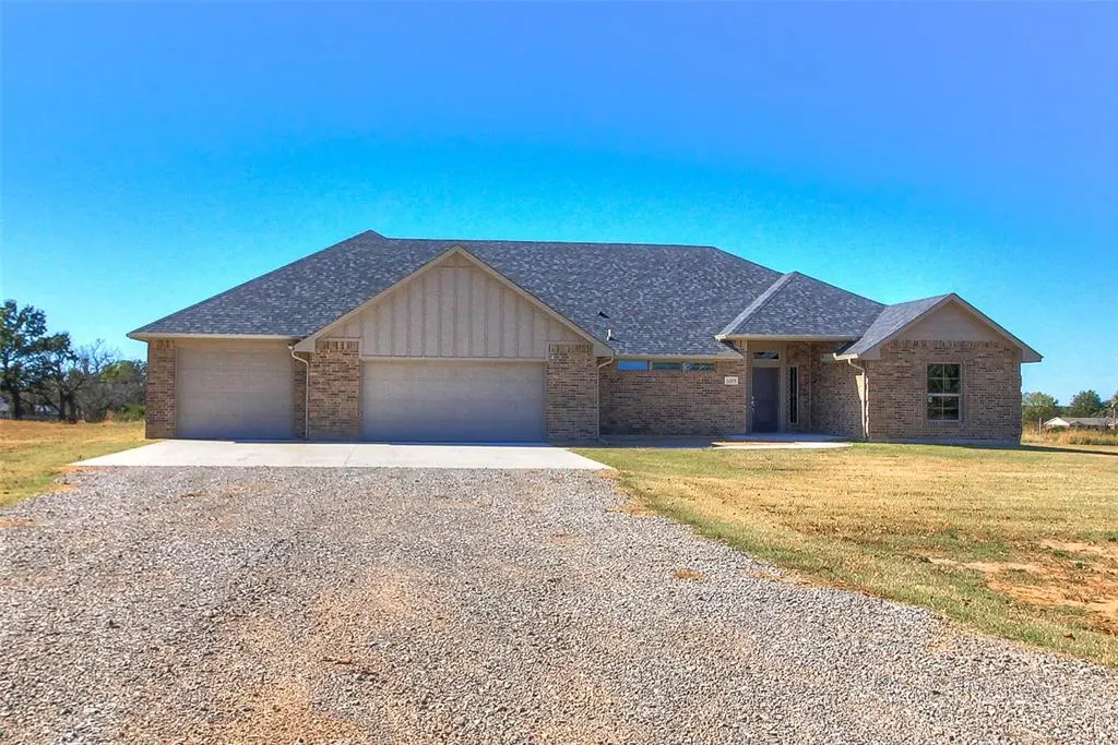 Front exterior — 343679 Round Rock Drive, Chandler, OK 74834