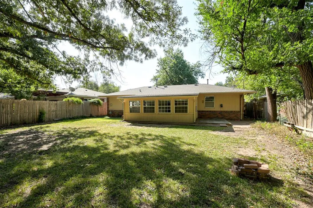 Photo 26 — 2131 Carlton Way, The Village, OK 73120