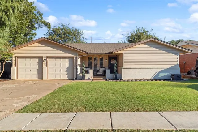 Front exterior — 1033 SW 94th Street, Oklahoma City, OK 73139