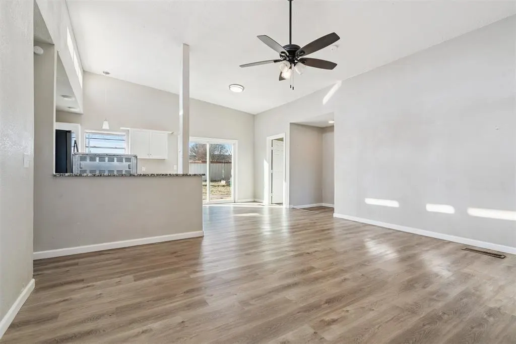 Photo 4 — 1905 Julie Drive, Moore, OK 73160