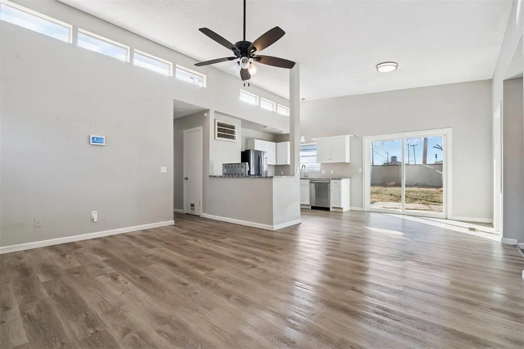 Photo 5 — 1905 Julie Drive, Moore, OK 73160