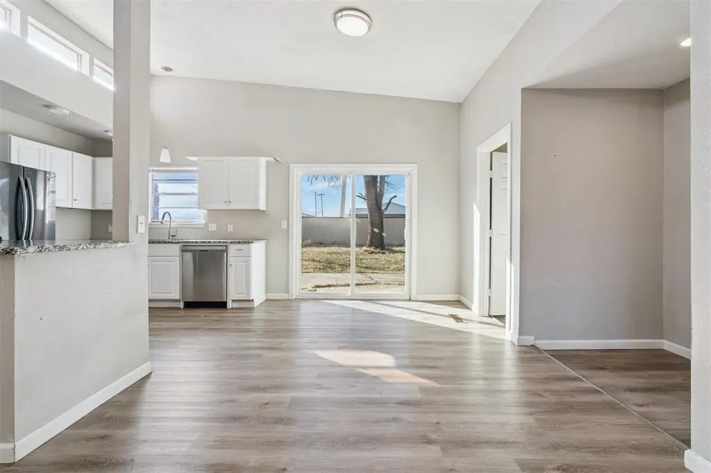 Photo 9 — 1905 Julie Drive, Moore, OK 73160