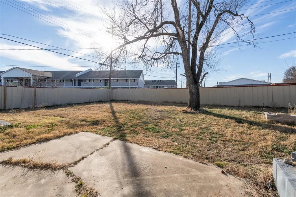 Photo 40 — 1905 Julie Drive, Moore, OK 73160