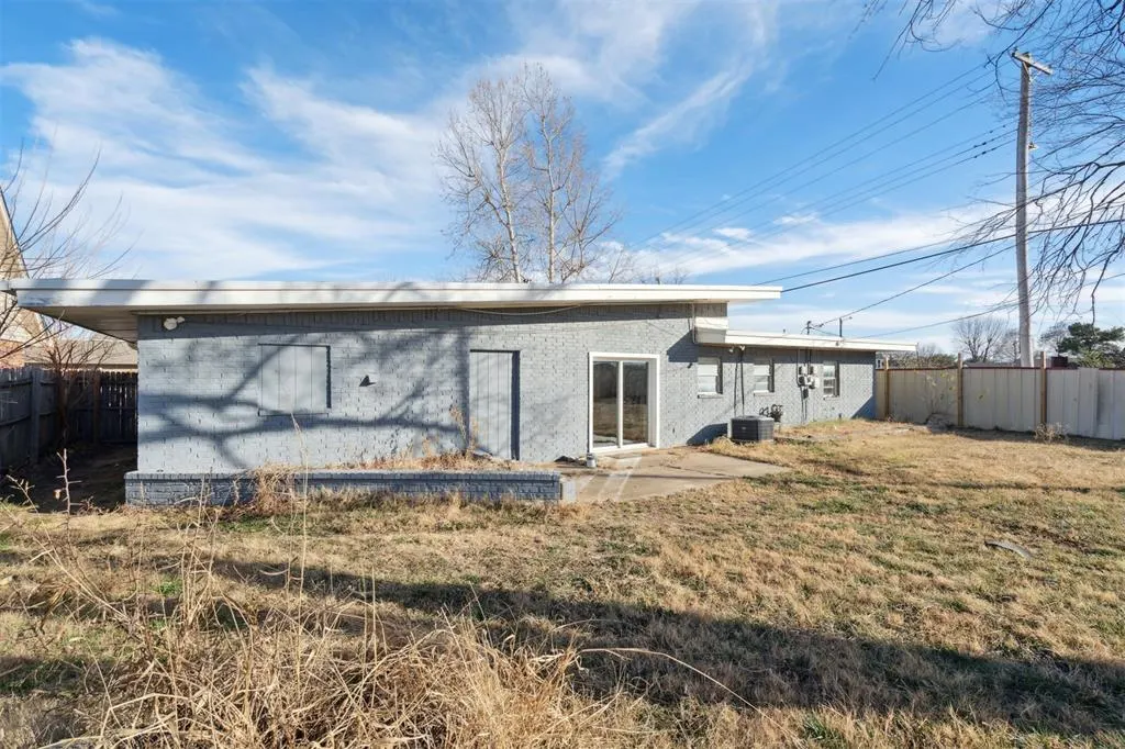 Photo 44 — 1905 Julie Drive, Moore, OK 73160