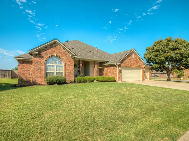 Photo 3 — 13801 S Robinson Avenue, Oklahoma City, OK 73170