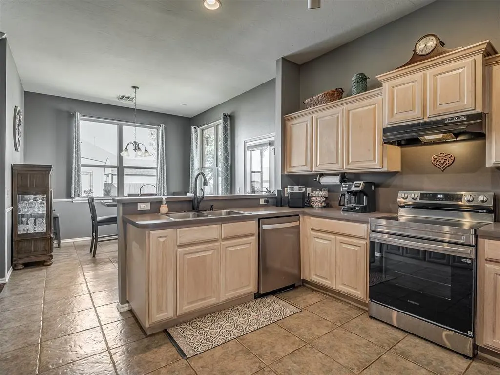 Photo 15 — 13801 S Robinson Avenue, Oklahoma City, OK 73170