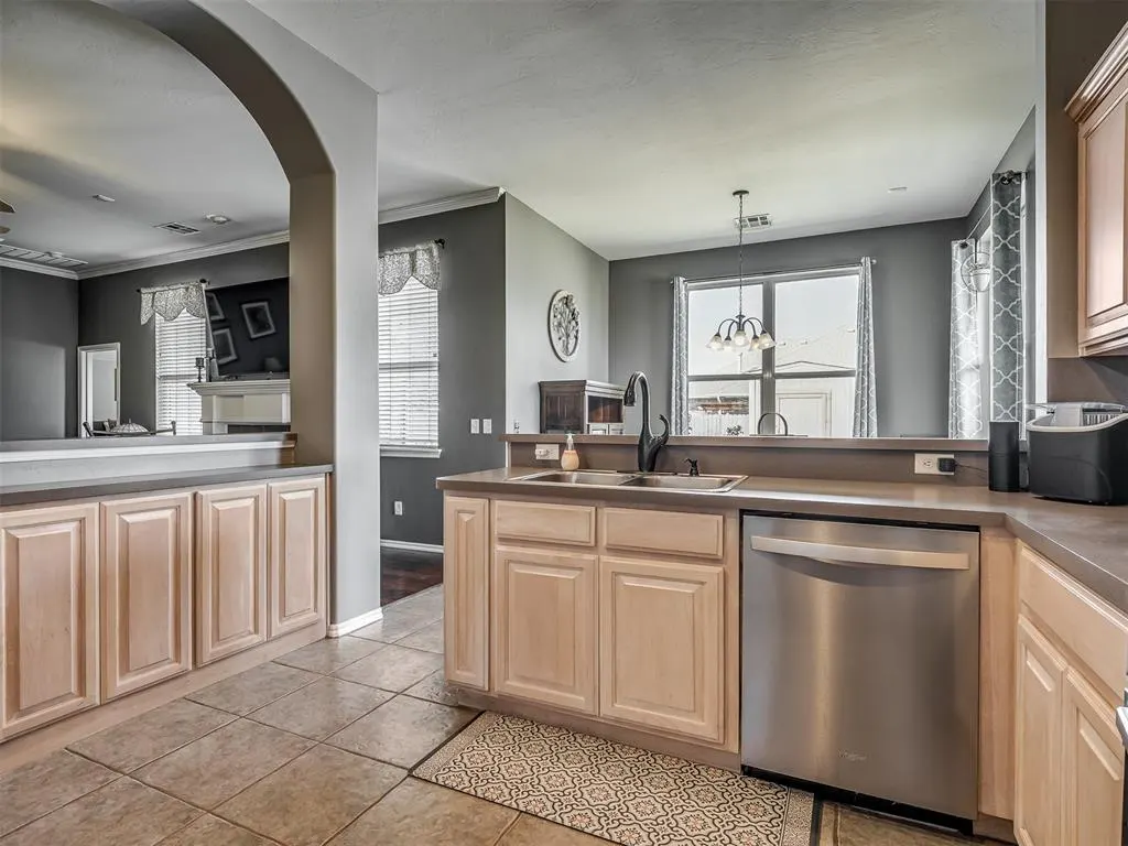 Photo 16 — 13801 S Robinson Avenue, Oklahoma City, OK 73170