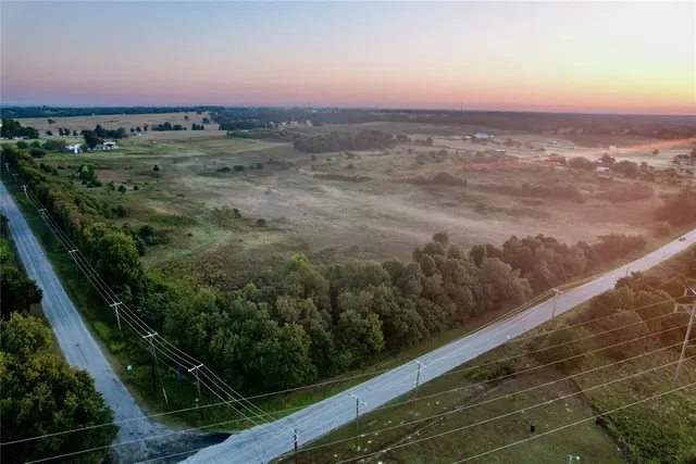 Photo 6 — 0001 N Peebly Road, Harrah, OK 73045