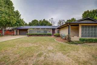 Sold home at 239 Foreman Avenue