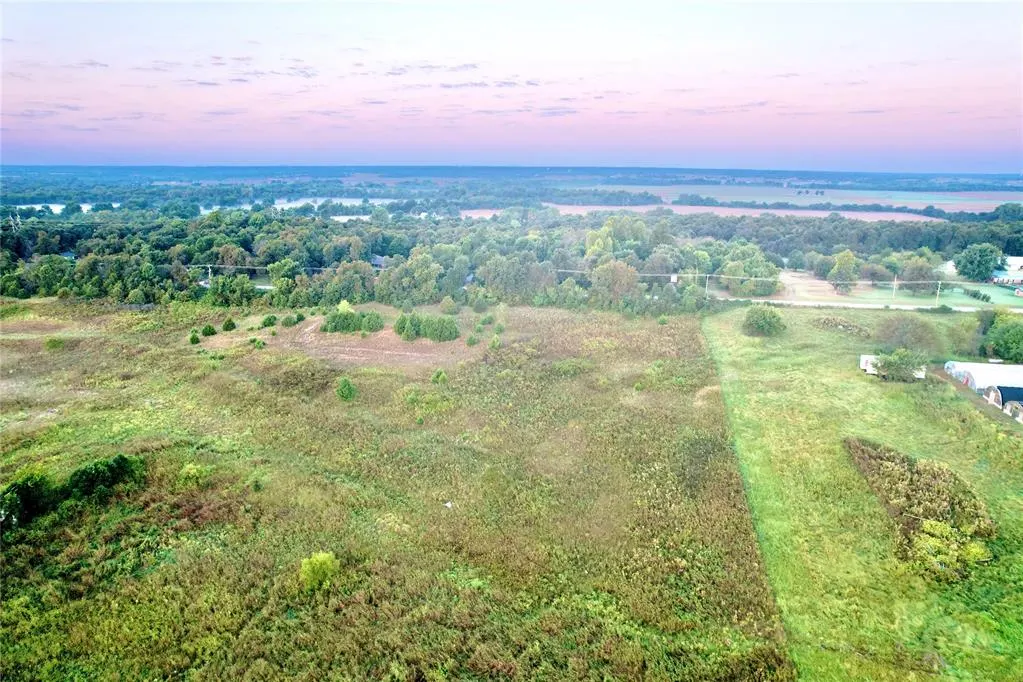 Photo 6 — 004 N Peebly Road, Harrah, OK 73045