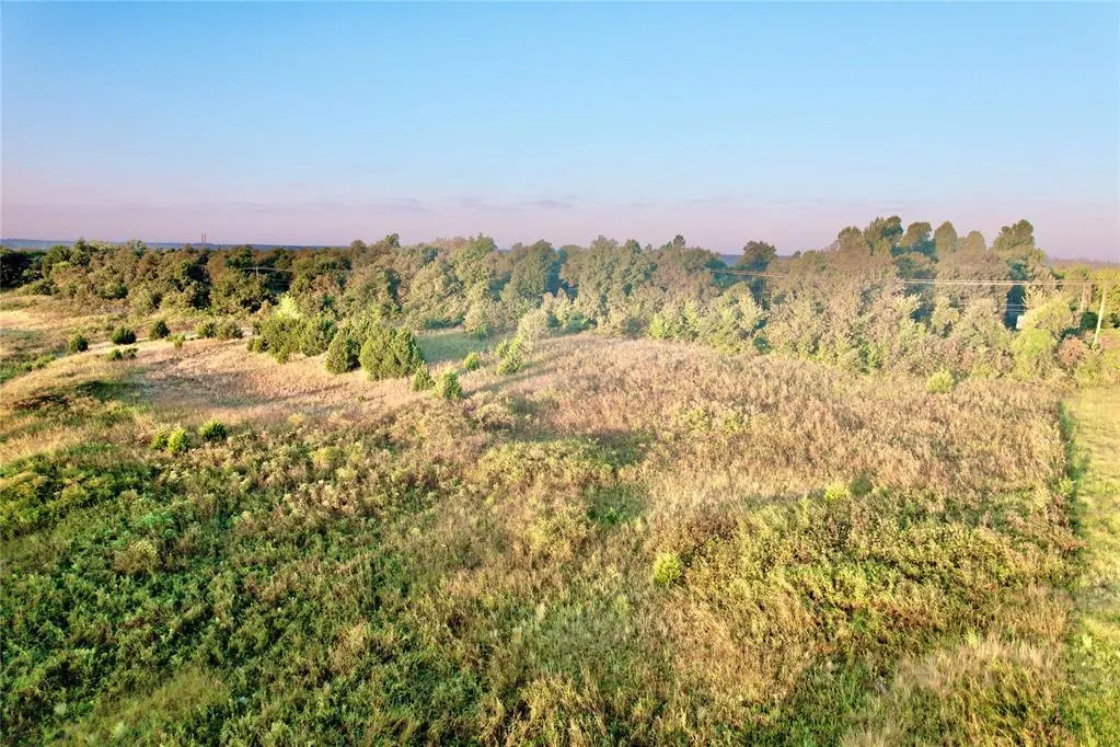 Photo 22 — 004 N Peebly Road, Harrah, OK 73045