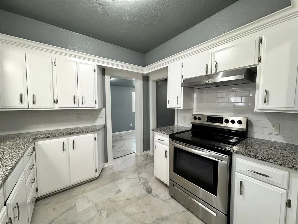 Photo 18 — 1628 W Chickasha Avenue, Chickasha, OK 73018
