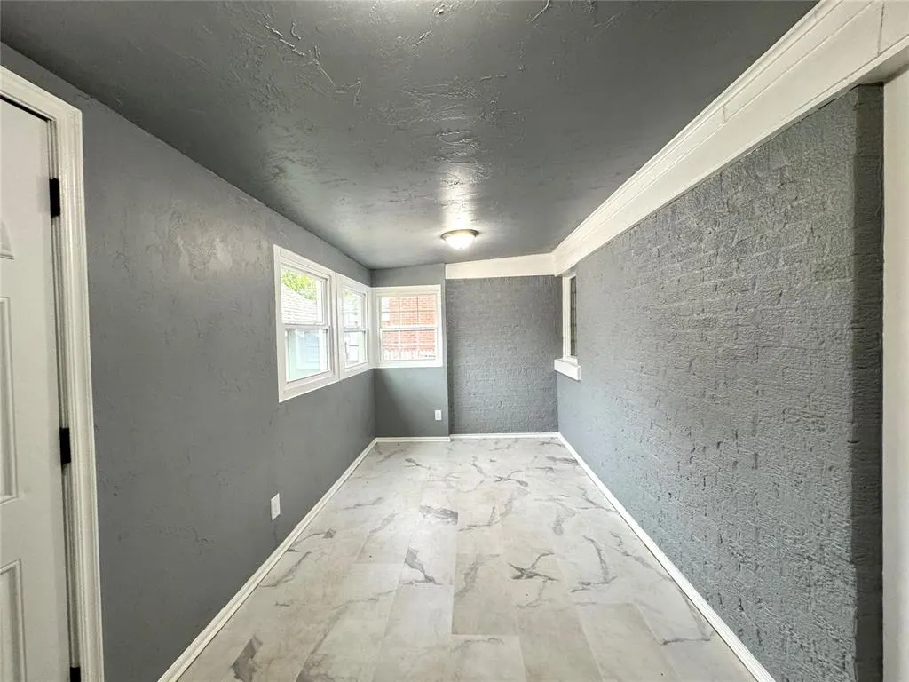 Photo 23 — 1628 W Chickasha Avenue, Chickasha, OK 73018