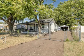 Sold home at 633 SE 39th Street