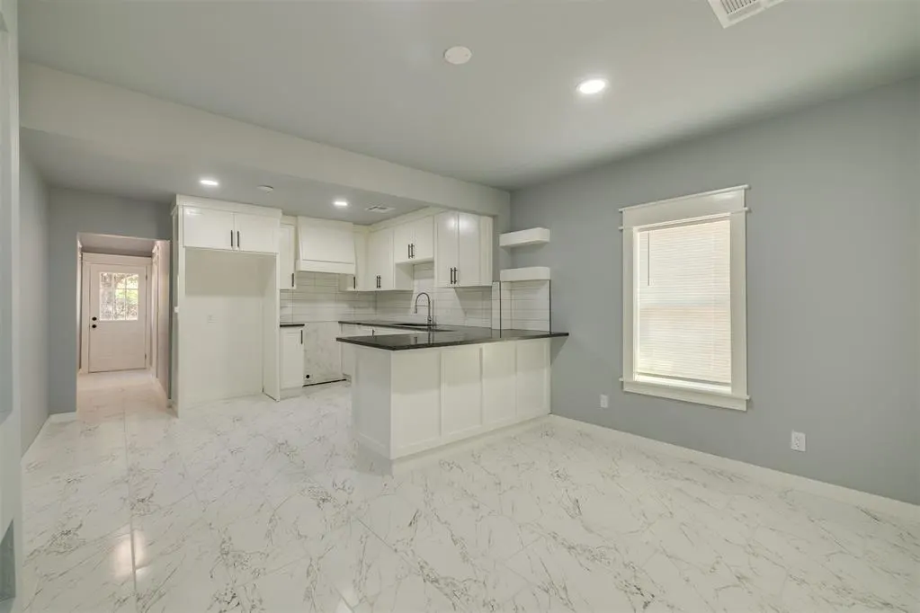 Photo 6 — 633 SE 39th Street, Oklahoma City, OK 73129