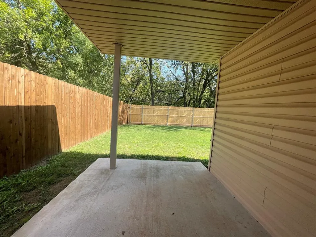 Photo 10 — 831 Highgarden Circle, Noble, OK 73068