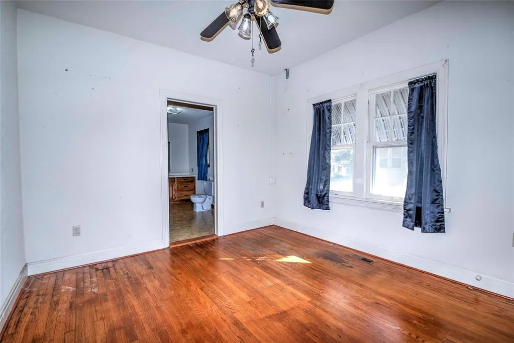 Photo 25 — 910 E 1st Street, Chandler, OK 74834