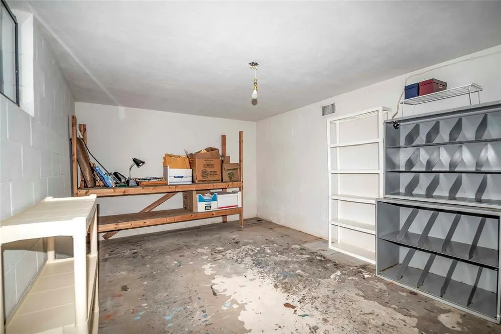Photo 30 — 910 E 1st Street, Chandler, OK 74834