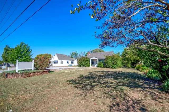 Photo 2 — 912 E 1st Street, Chandler, OK 74834