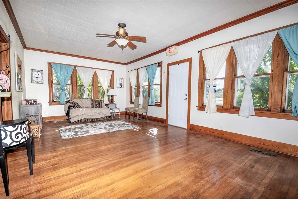 Photo 17 — 912 E 1st Street, Chandler, OK 74834