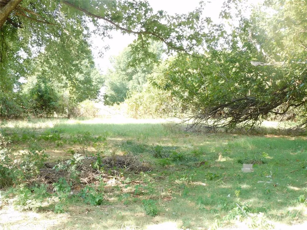 Photo 4 — 2317 W Keens Drive, Mustang, OK 73064