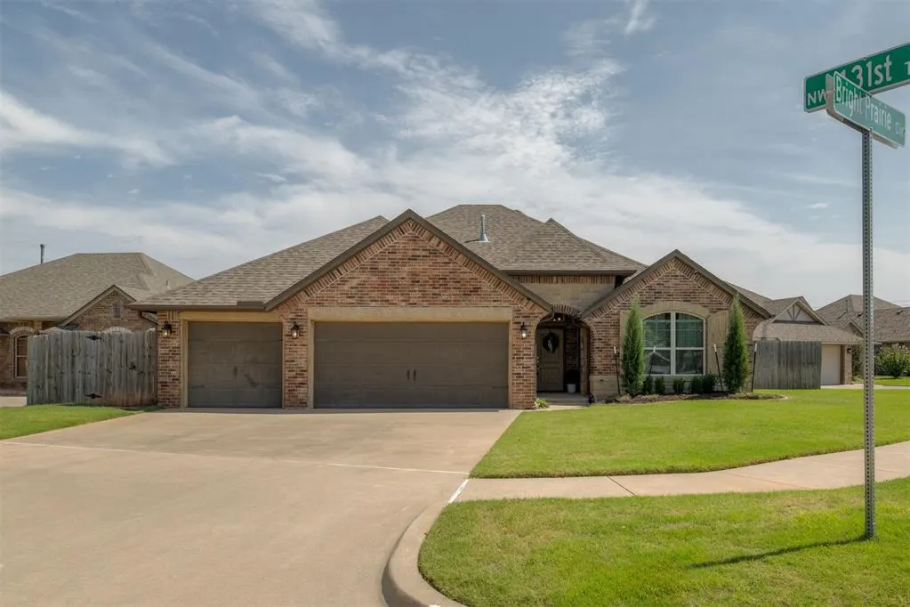Photo 3 — 13112 Bright Prairie Circle, Oklahoma City, OK 73142