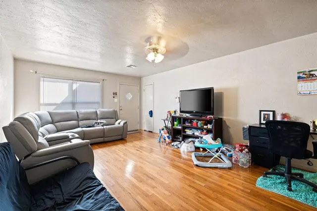 Photo 4 — 1012 S Ellison Avenue, El Reno, OK 73036