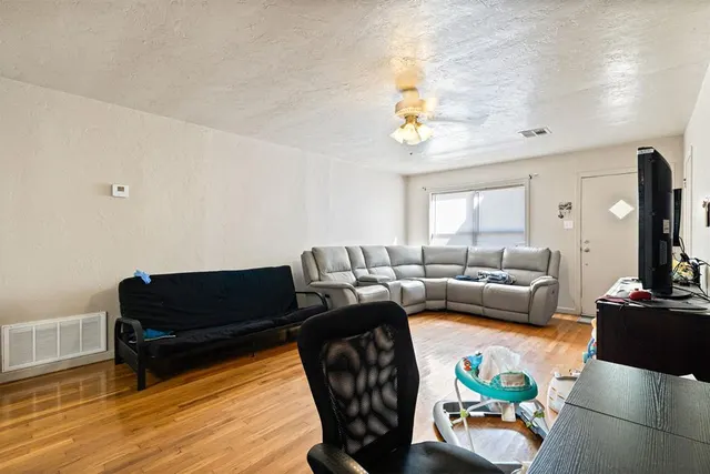 Photo 5 — 1012 S Ellison Avenue, El Reno, OK 73036