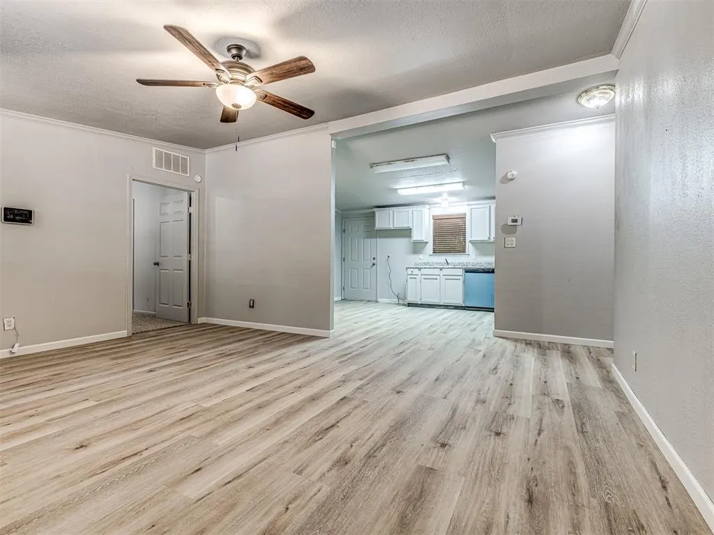 Photo 7 — 2909 Westwood Lane, Luther, OK 73054