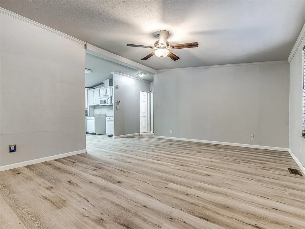 Photo 9 — 2909 Westwood Lane, Luther, OK 73054