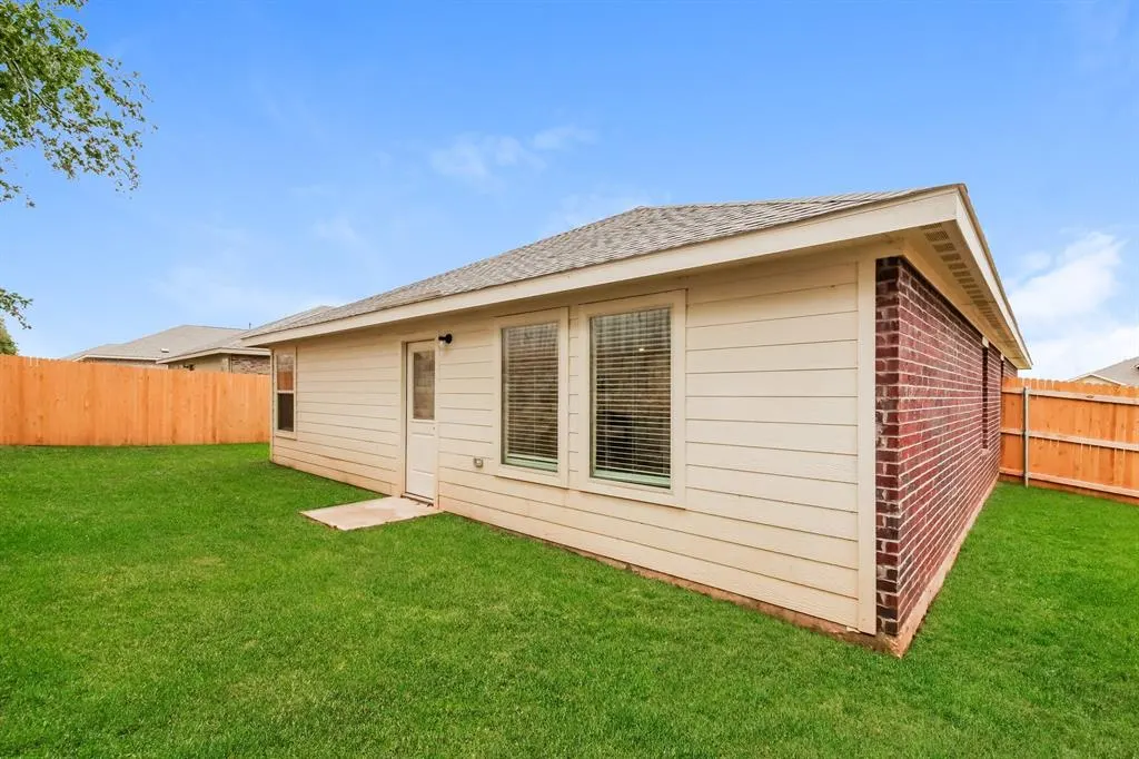 Photo 17 — 9100 SW 20th Street, Mustang, OK 73128