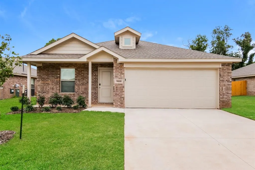 Front exterior — 9008 SW 20th Street, Mustang, OK 73128