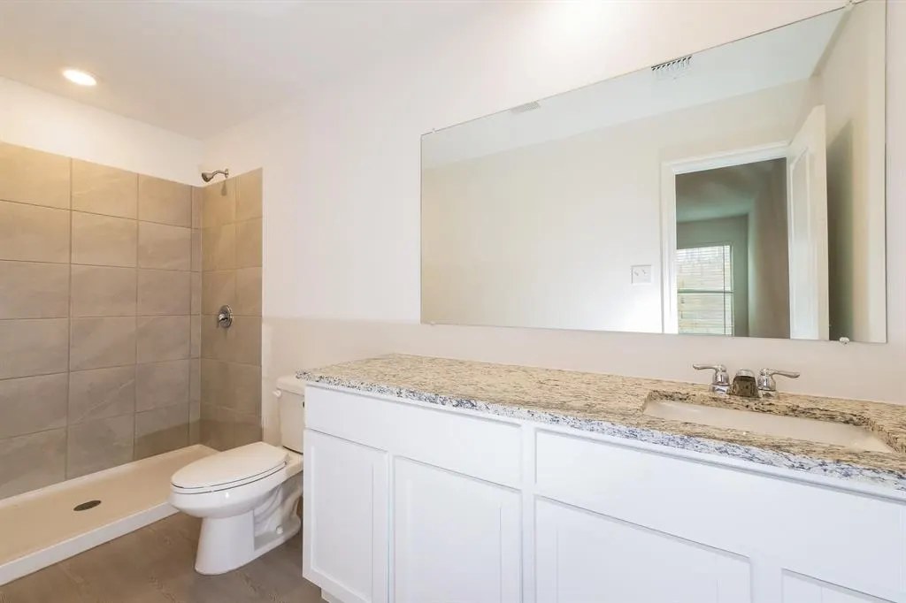 Photo 10 — 9008 SW 20th Street, Mustang, OK 73128