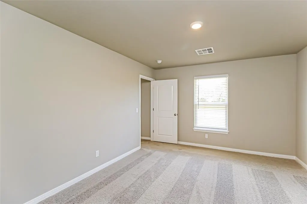 Photo 14 — 1601 Crimson Lake Boulevard, El Reno, OK 73036