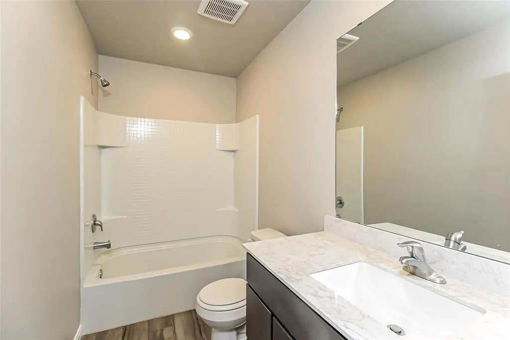 Photo 18 — 1601 Crimson Lake Boulevard, El Reno, OK 73036