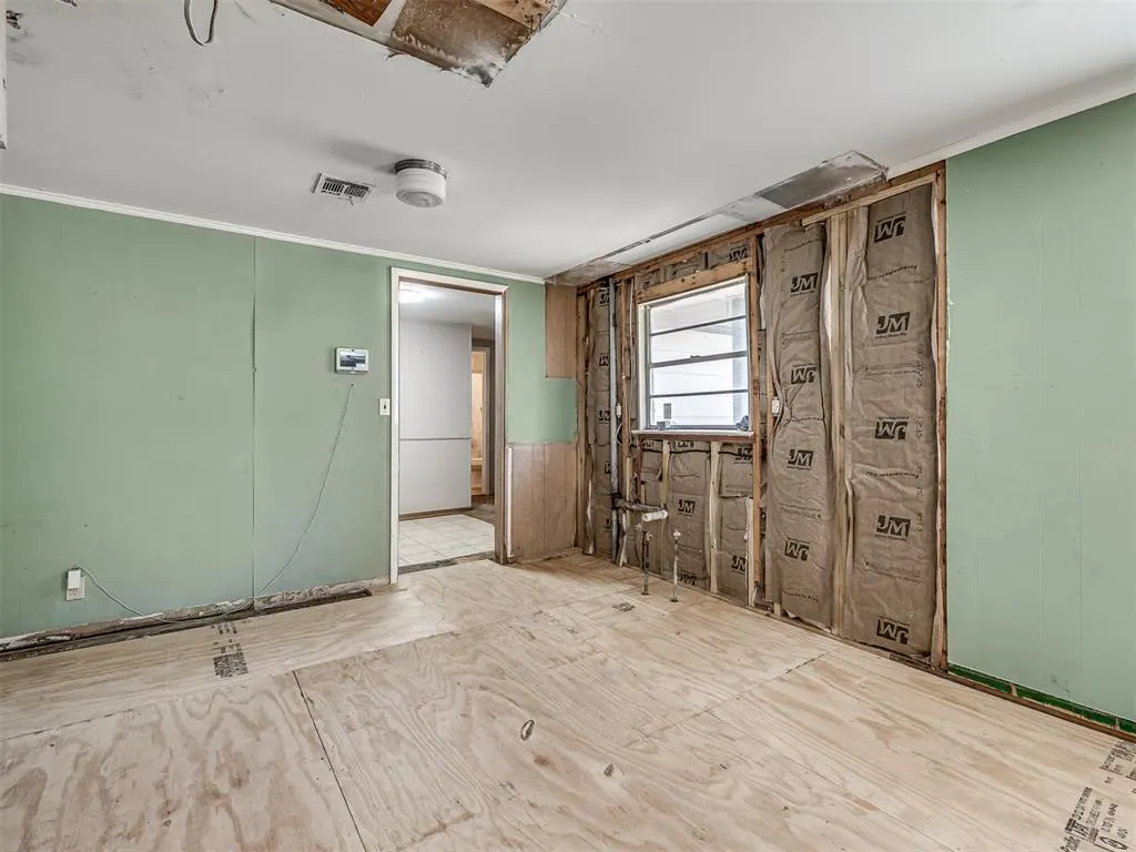 Photo 8 — 1025 W Fox Street, Tahlequah, OK 74464