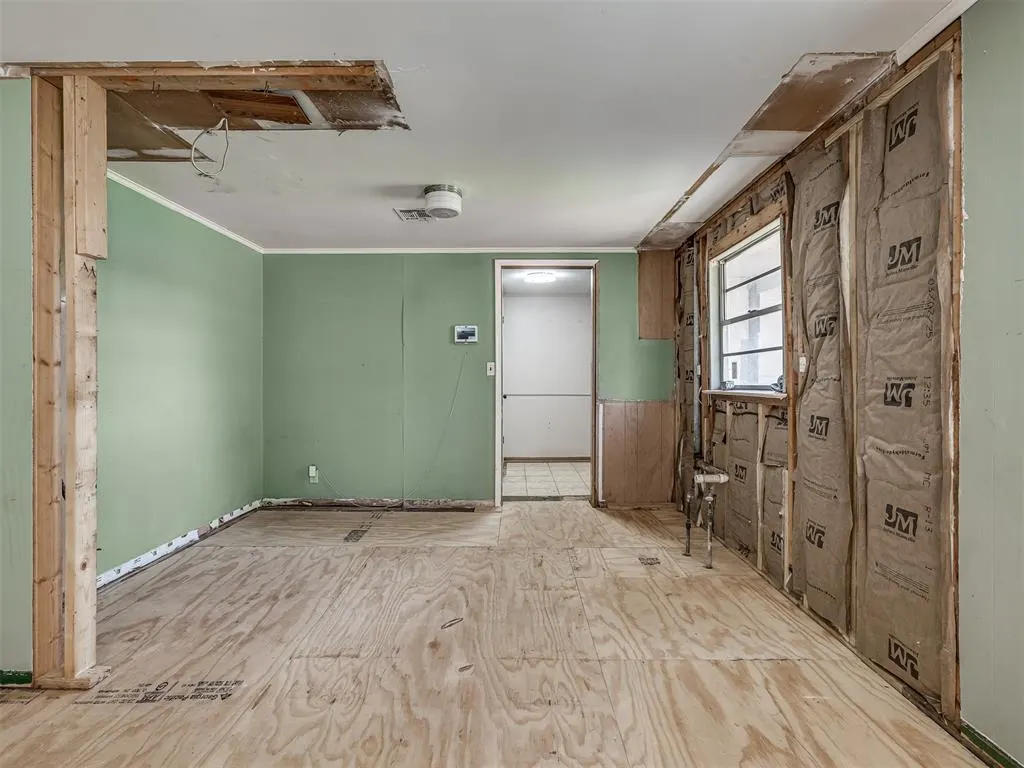 Photo 9 — 1025 W Fox Street, Tahlequah, OK 74464