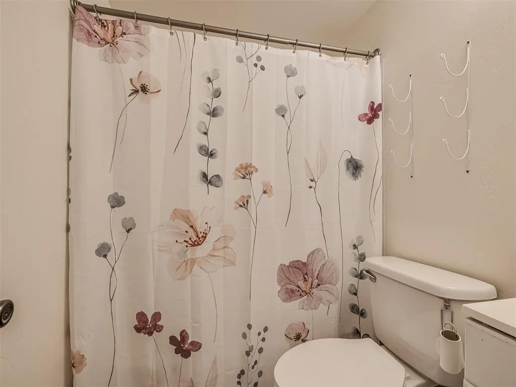 Photo 25 — 1025 W Fox Street, Tahlequah, OK 74464