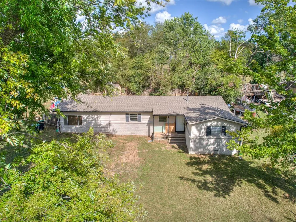 Photo 35 — 1025 W Fox Street, Tahlequah, OK 74464