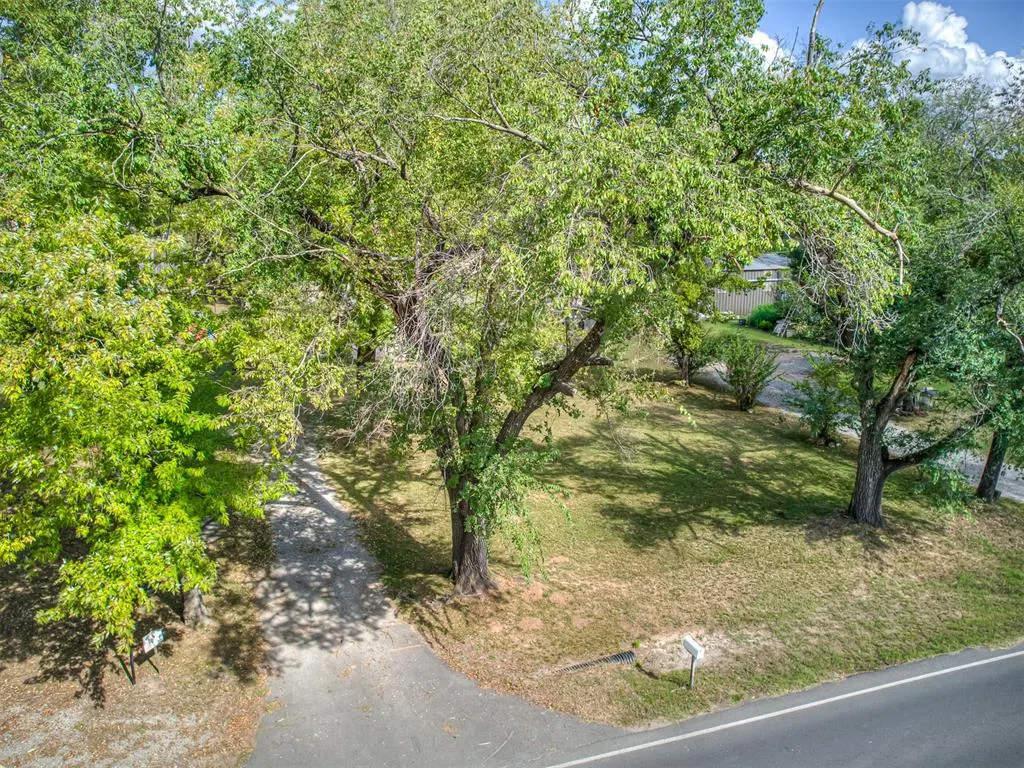 Photo 37 — 1025 W Fox Street, Tahlequah, OK 74464
