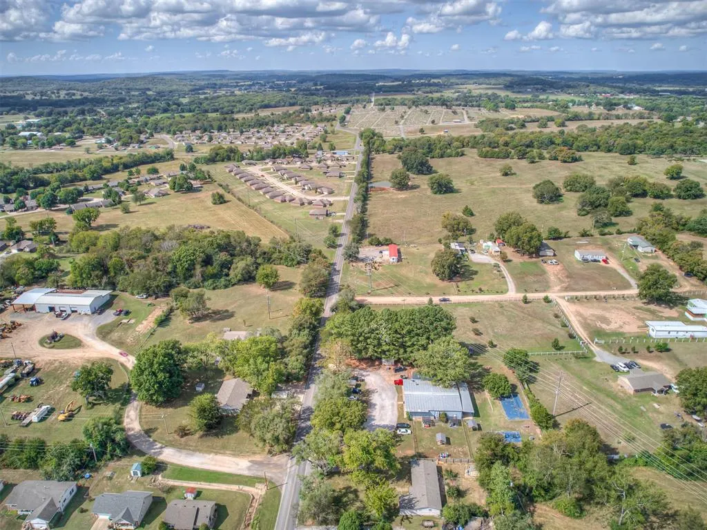 Photo 39 — 1025 W Fox Street, Tahlequah, OK 74464
