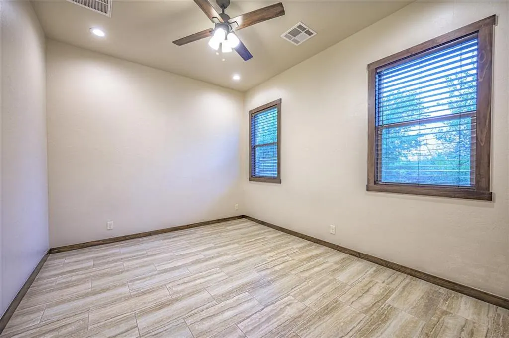 Photo 14 — 2016 NW 23 Street, Newcastle, OK 73065