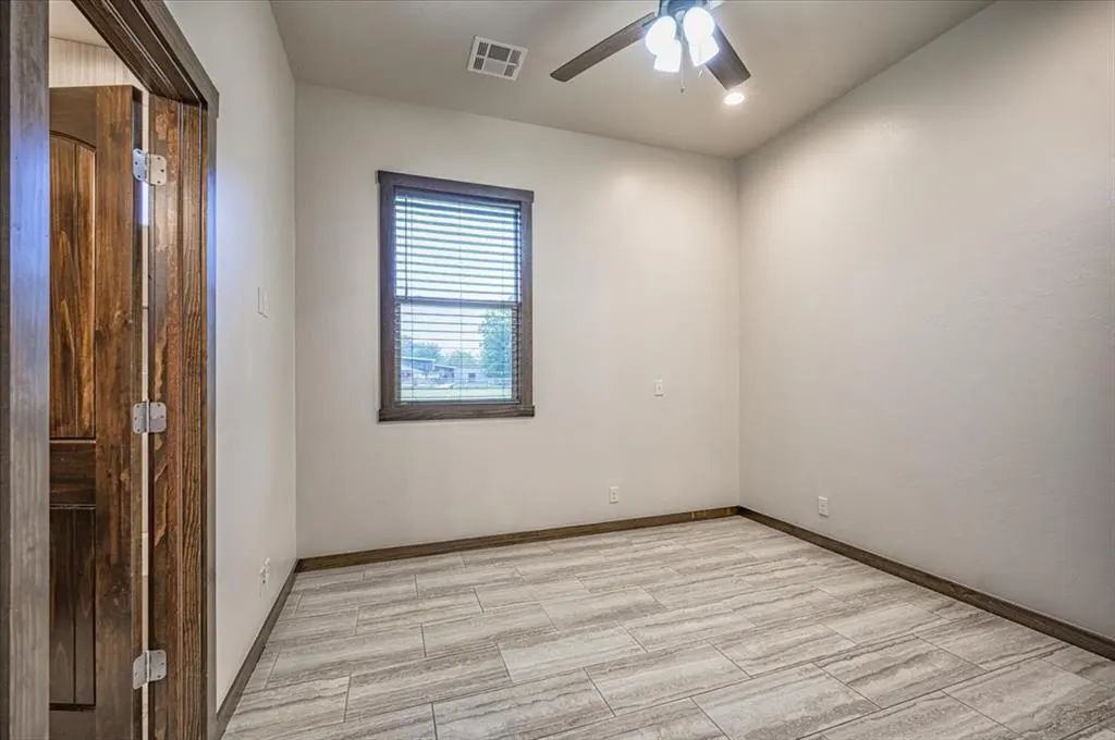 Photo 20 — 2016 NW 23 Street, Newcastle, OK 73065