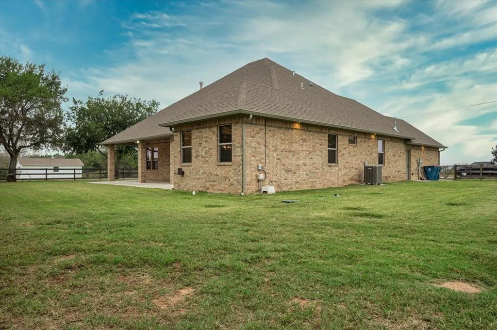 Photo 37 — 2016 NW 23 Street, Newcastle, OK 73065