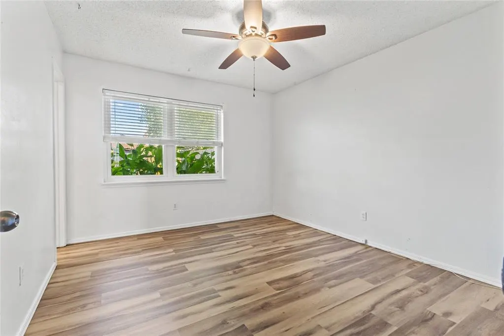 Photo 17 — 631 S 28th Street, Clinton, OK 73601