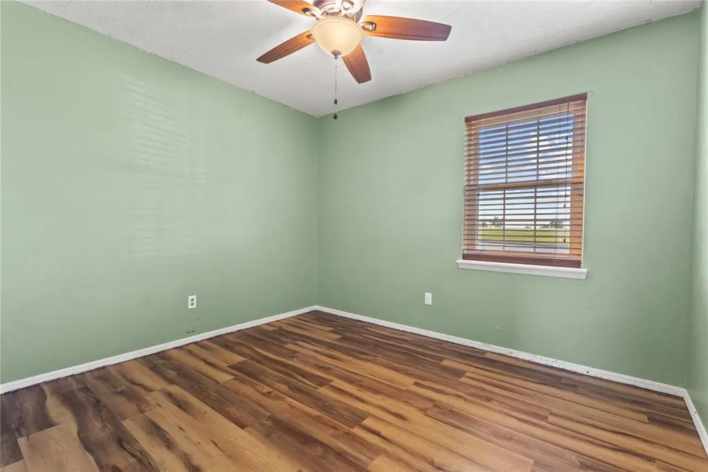 Photo 15 — 631 S 28th Street, Clinton, OK 73601