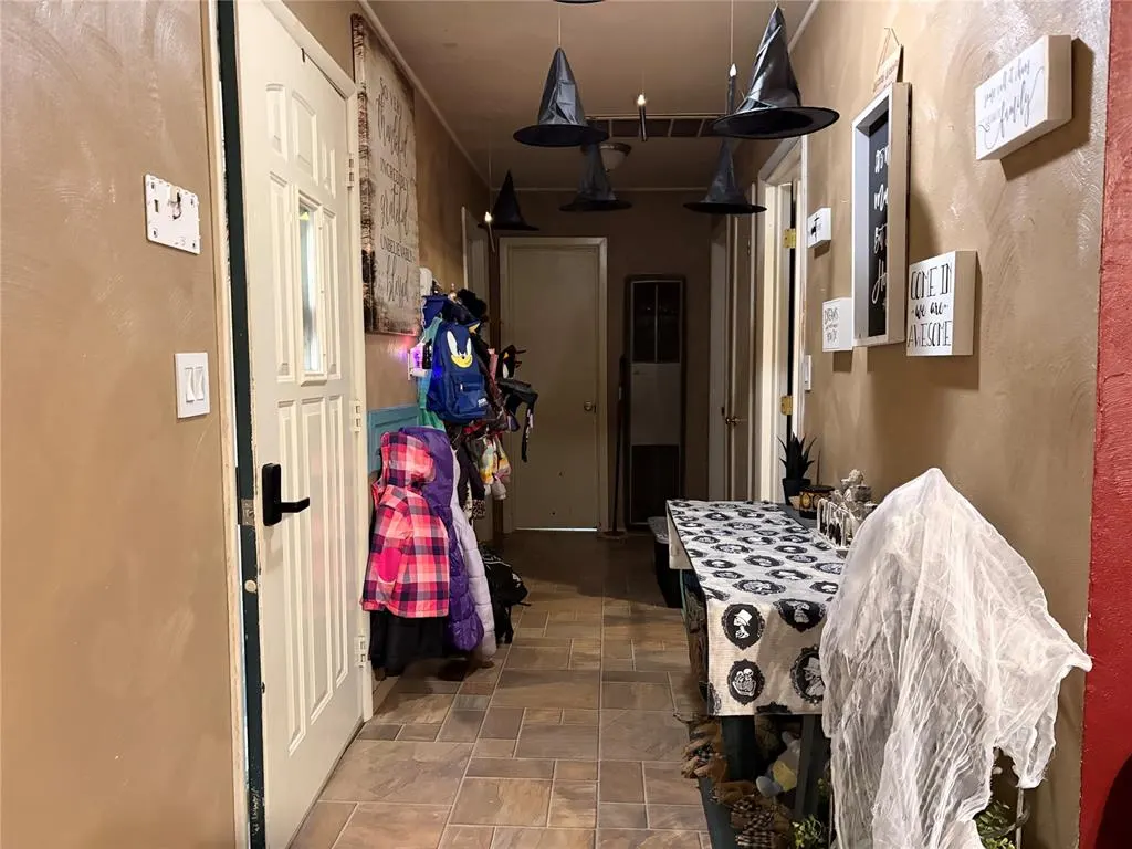 Photo 13 — 123 circle dr Circle, Sentinel, OK 73664