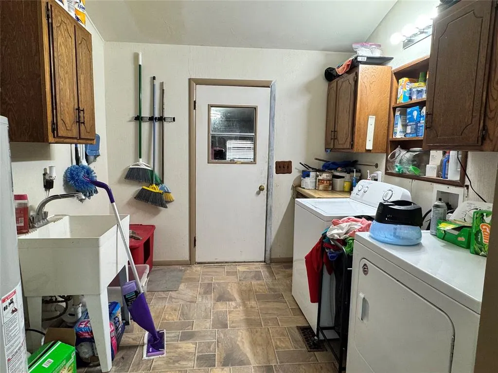 Photo 20 — 123 circle dr Circle, Sentinel, OK 73664