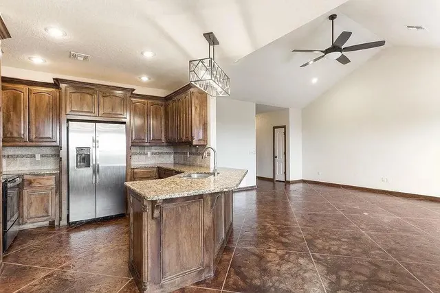 Photo 3 — 275 NE Happy Hollow Lane, Elgin, OK 73538