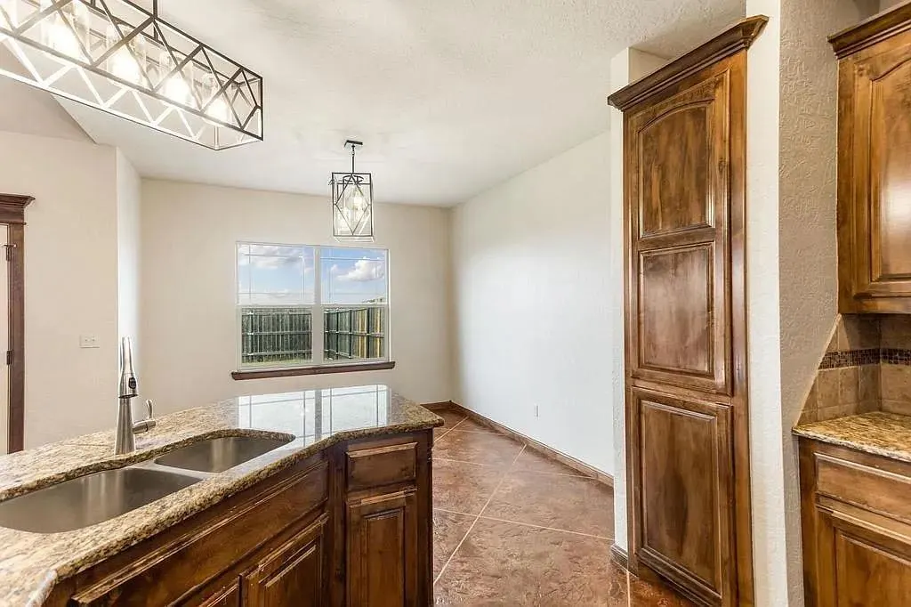 Photo 6 — 275 NE Happy Hollow Lane, Elgin, OK 73538